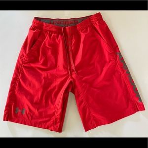 Like New Men’s Under Armour athletic, moisture-wicking shorts, size Large